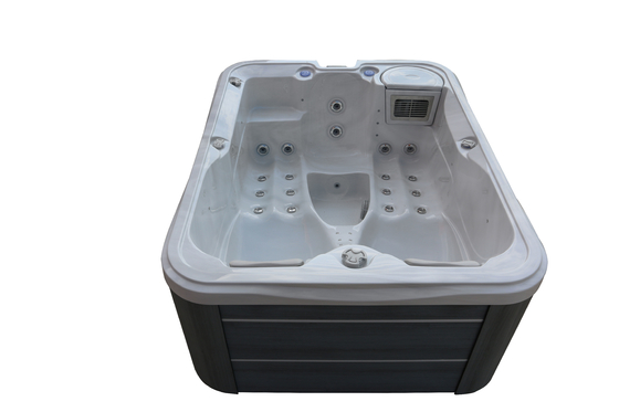 E-372D Acrylic Whirlpool Massage Outdoor Spa Tub Balboa Swim Spa For 3 Persons